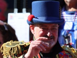 223